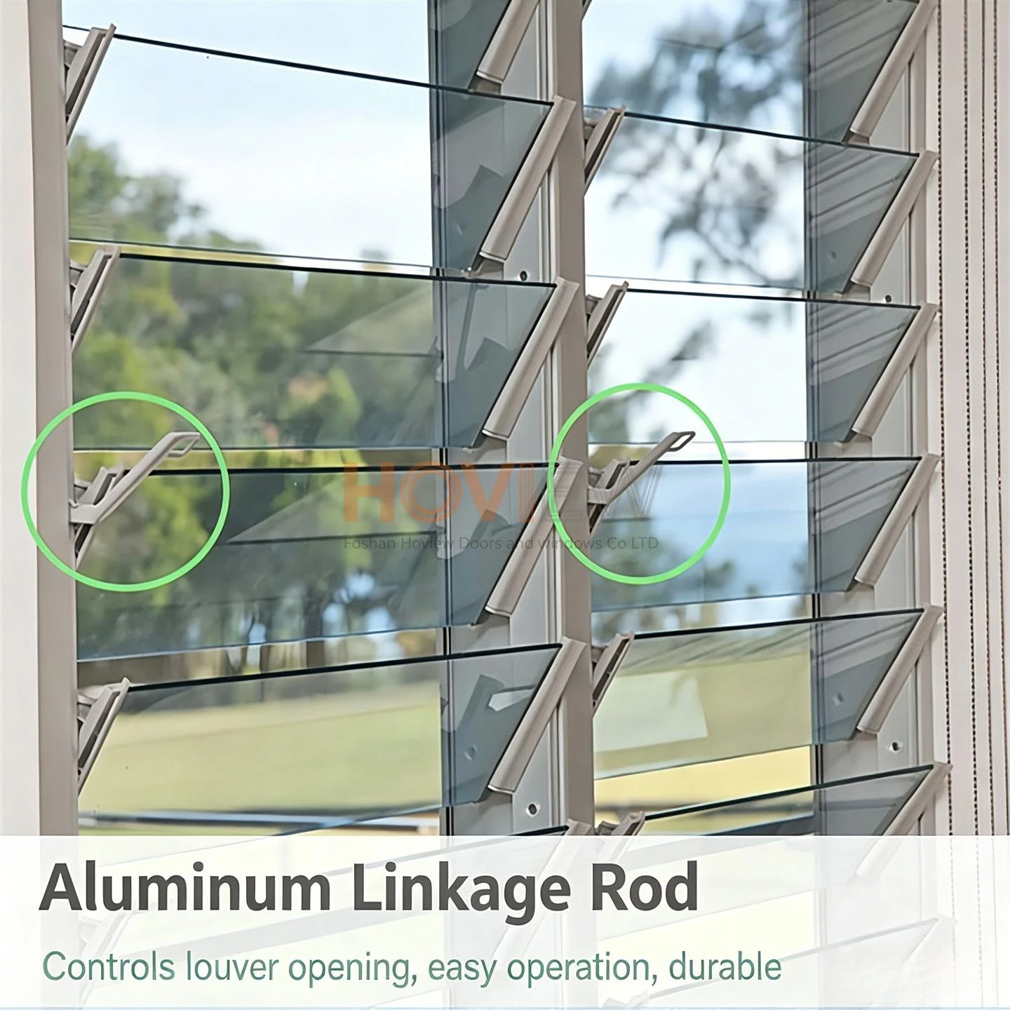 4-Glass Venetian Blind Details